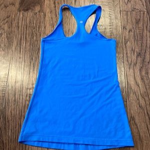 Lululemon blue tank